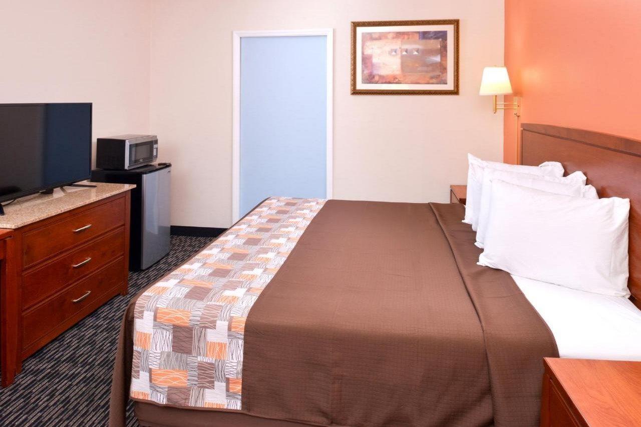 Americas Best Value Inn Sullivan Bagian luar foto